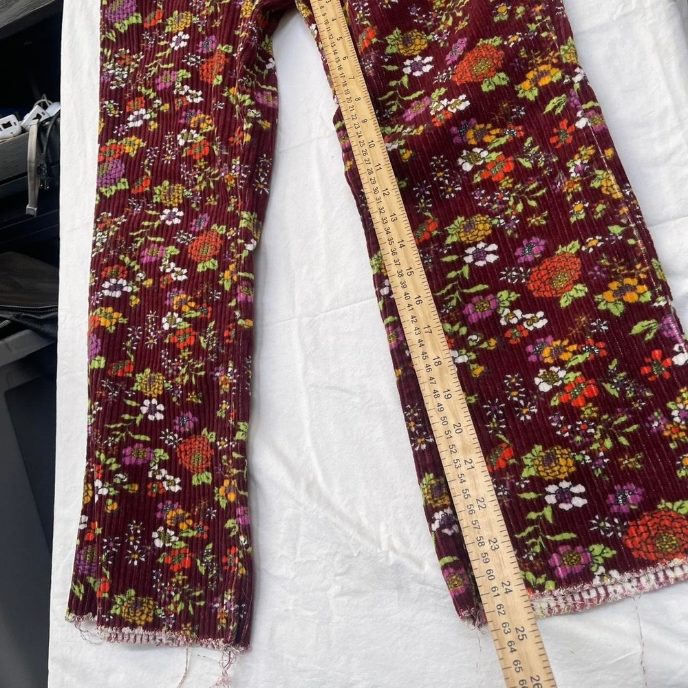 Urban Outfitters Floral Corduroy Pants Burgundy Straight Leg Raw Hem Size 4 - Picture 7 of 8